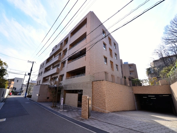 岡本ハウベス