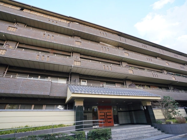 ファミールグラン岡崎東山荘