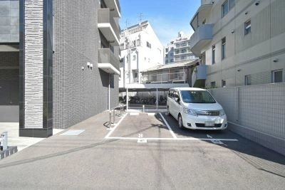 プレサンスロジェ野江駅前 駐車場・駐輪場