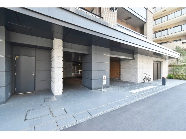 クレヴィア新宿若松町 