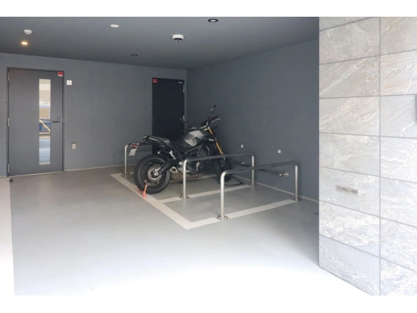 クリオ浅草セントラルマークス  バイク置場