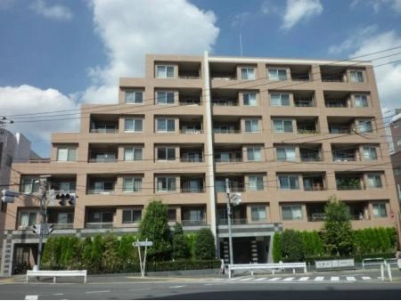 アデニウム学芸大学