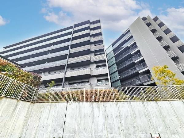 レーベン千里青山台グランハイ