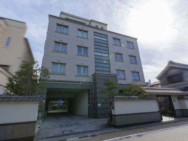 グランドメゾン主税町三丁目