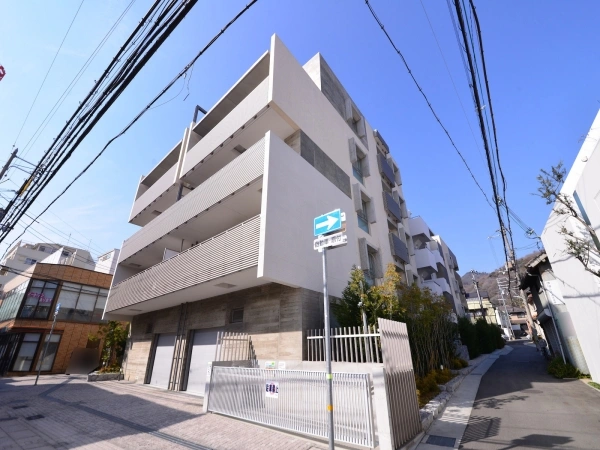岡本レジデンス