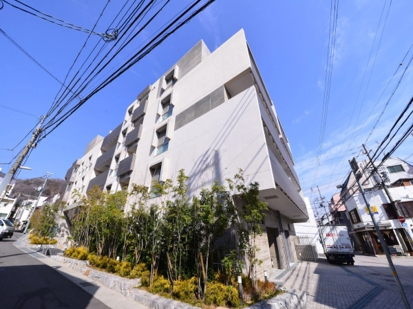 岡本レジデンス