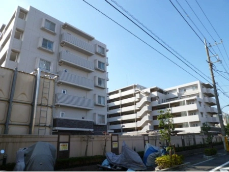 クレッセント東京サウス