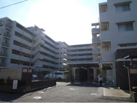 クレッセント東京サウス