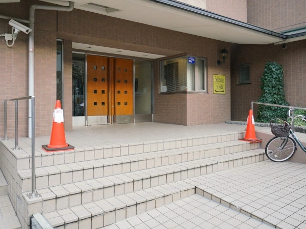 ヴェルビュ宝ヶ池パークサイド
