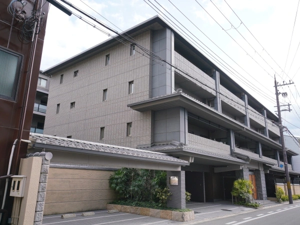 プレミスト京都御所西室町通