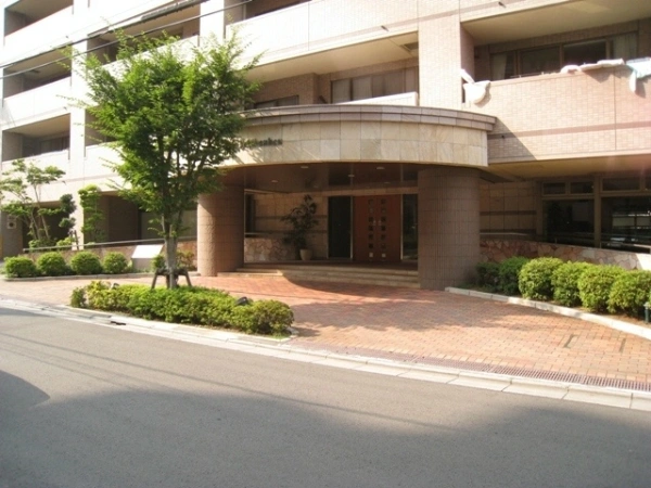 ライオンズヴィアーレ浦和壱番館