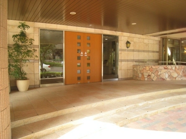 ライオンズヴィアーレ浦和壱番館