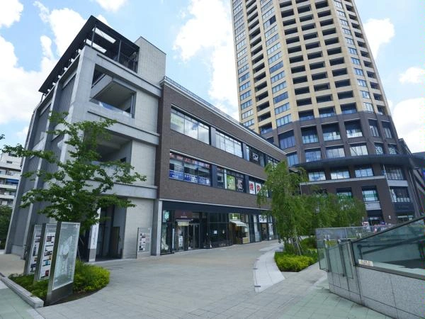 中目黒アトラスタワー 敷地内