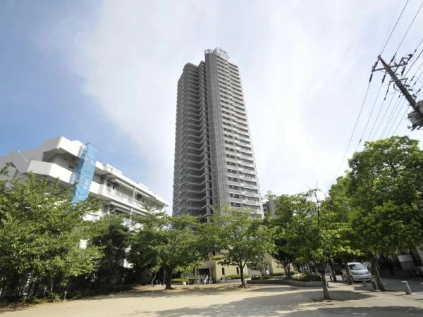 川口パークタワー