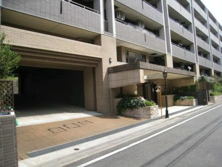 グランヴェルビュ青葉台