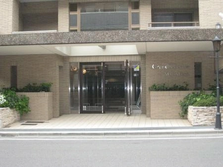 グランヴェルビュ青葉台