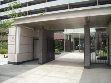 ウェリス高槻パークスクエア マンション入口