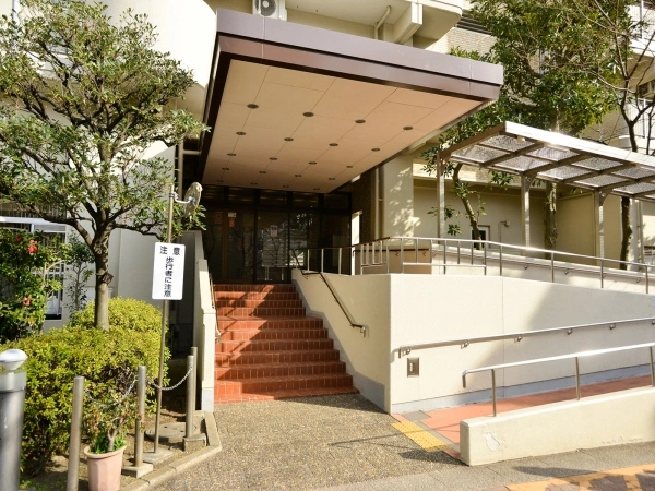 清新中央ハイツ6号棟