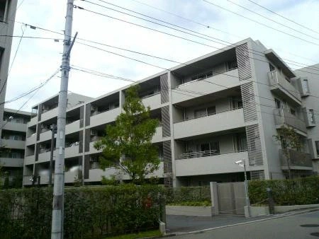 ドレッセ荏田北フォーネ