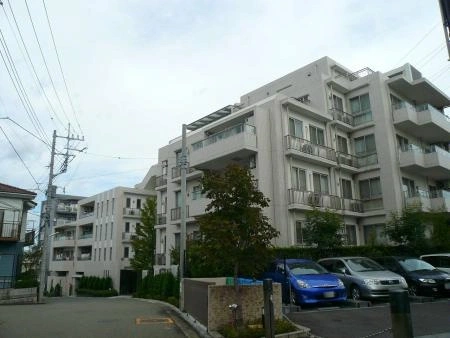 ドレッセ荏田北マリス