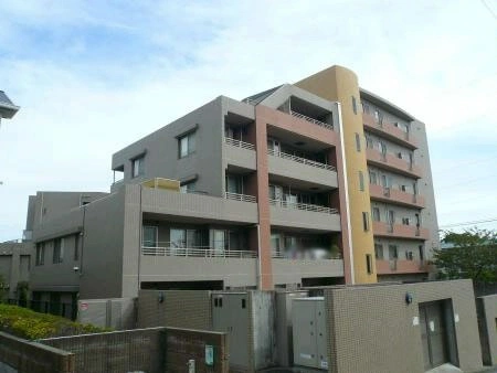 パストラルフォート江田