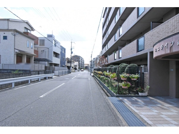 ユニライフ武庫之荘