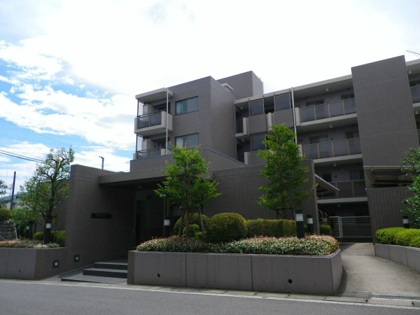 宮崎台ヒルズ