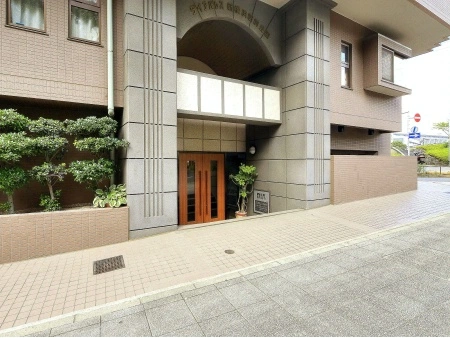 ダイアパレス新横浜駅前公園