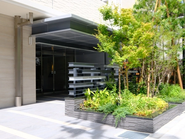 プレミスト靭本町