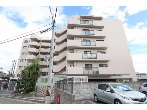 ファミール塚口