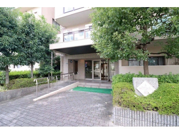 ファミール塚口