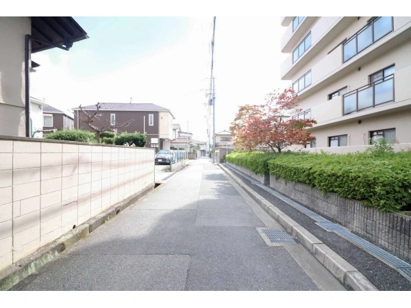 ファミール塚口