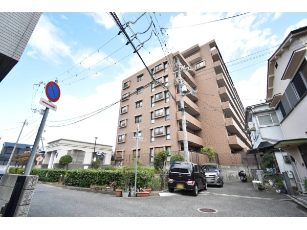 ライオンズガーデン園田