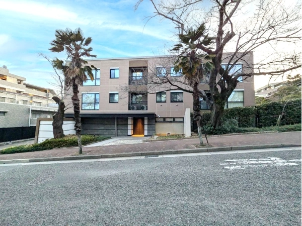 ロジュマン雲雀丘