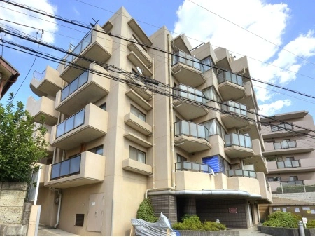 ウェルコート市川