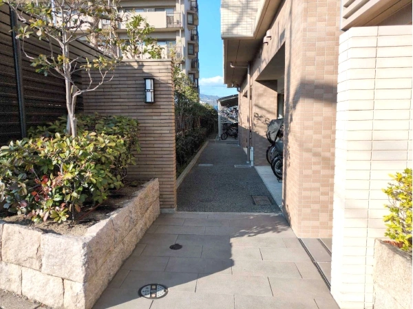 アベリールクオーレ逆瀬川