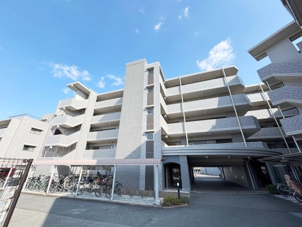 エスリード逆瀬川駅前