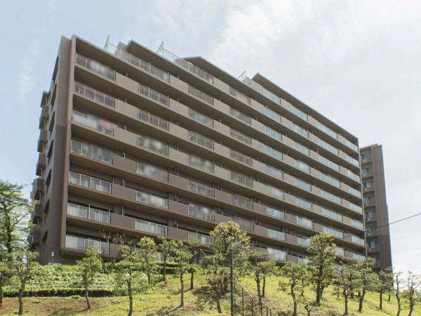 ユニヴェルシオール学園の丘