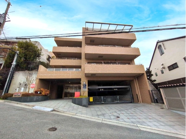 クイーンズ・プレイス雲雀丘花屋敷