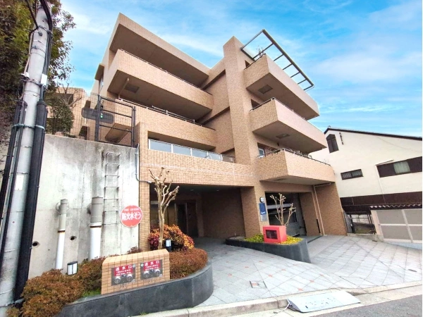 クイーンズ・プレイス雲雀丘花屋敷