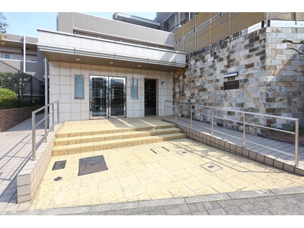 アルス逆瀬川千種