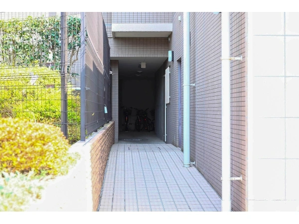 アルス逆瀬川千種