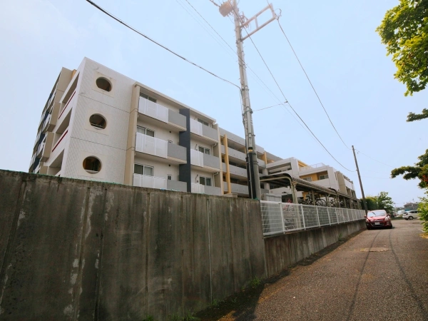 小田急コアロード海老名IV