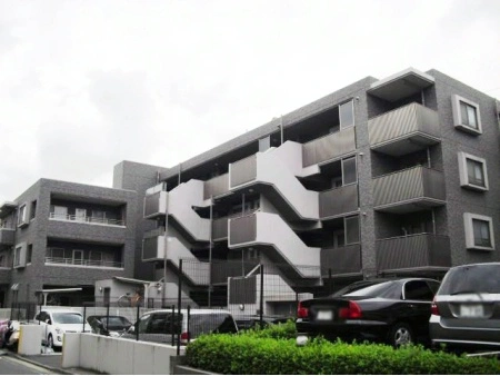 ルシオン仲町台