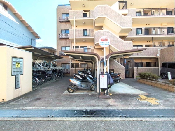 グローバル宝塚小浜 駐輪場・バイク置場