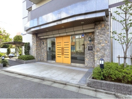 クイーンズレゾン千葉県庁前