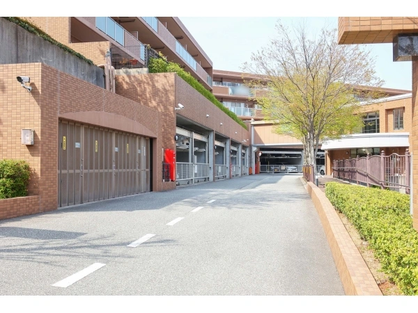 イトーピア逆瀬川ガーデンフラッツ