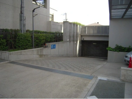 夕陽丘イクス