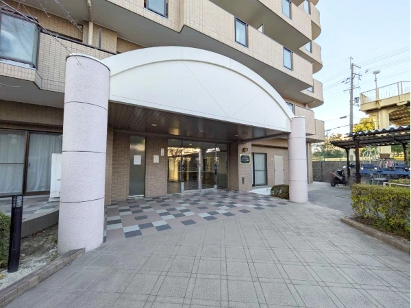 グランドール逆瀬川