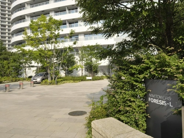 MMタワーズ　フォレシス 敷地内